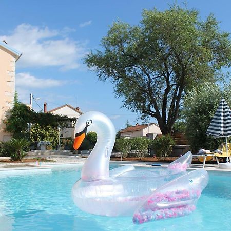 Apartments Borghetto Vinkuran Luaran gambar