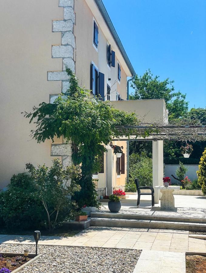 Apartments Borghetto Vinkuran Luaran gambar