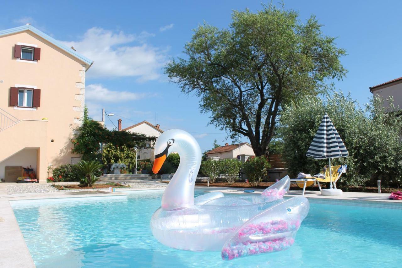 Apartments Borghetto Vinkuran Luaran gambar